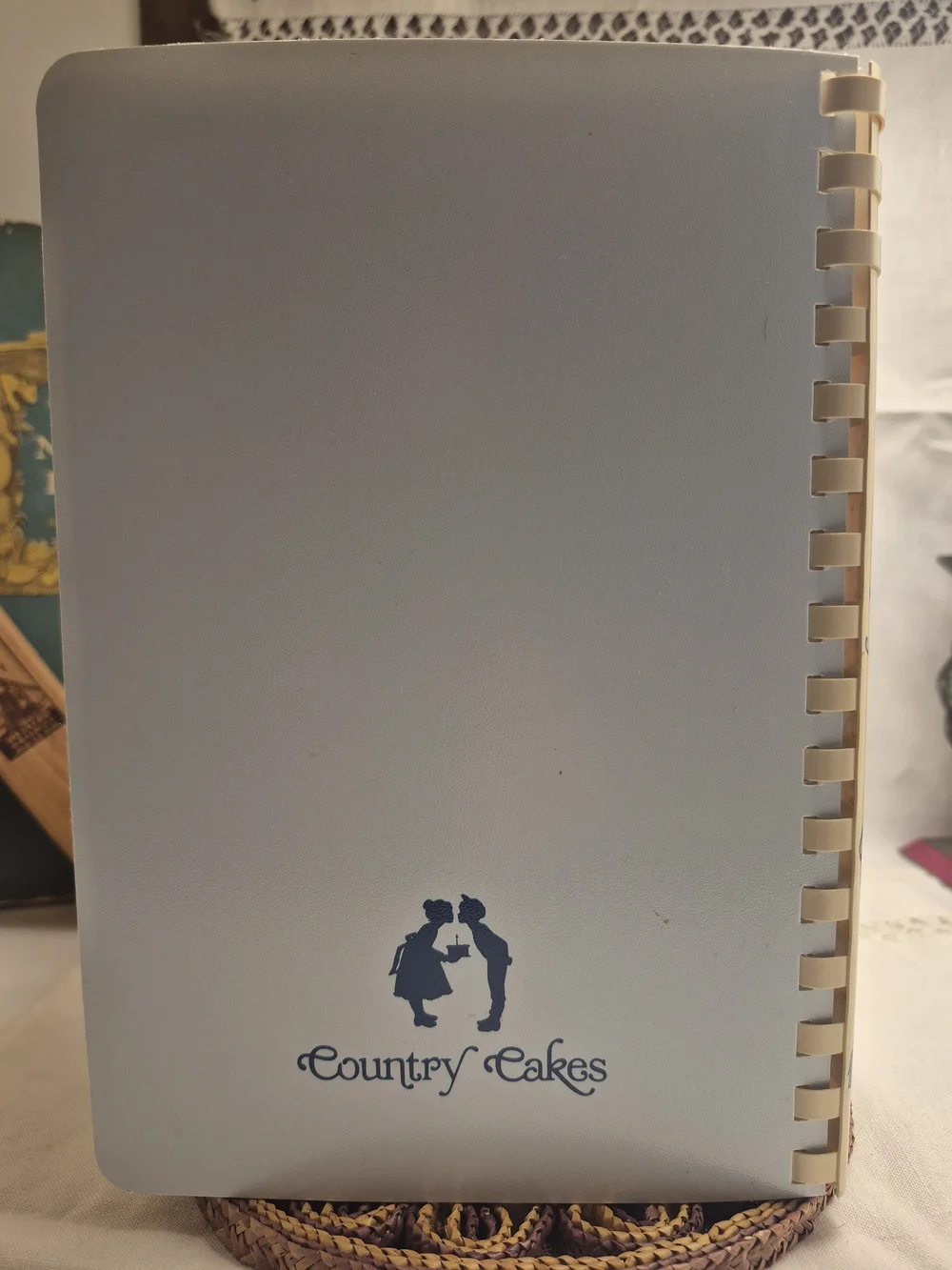 Vintage Country Cakes Cookbook (1984) Bevelyn Blair - Early Printing Spiral